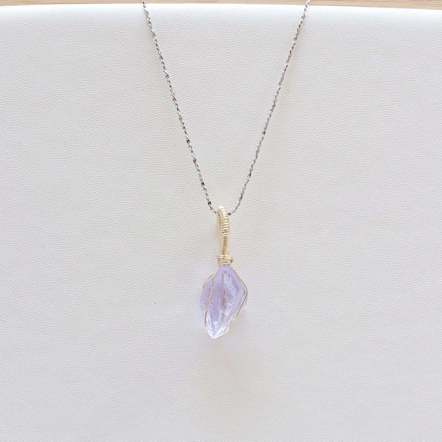 |人手繞線| Andara 淡紫水晶吊墜(3.9g)|Andara Lilac Crystal Pendant (3.9g) With Hand - Wrapped Wire