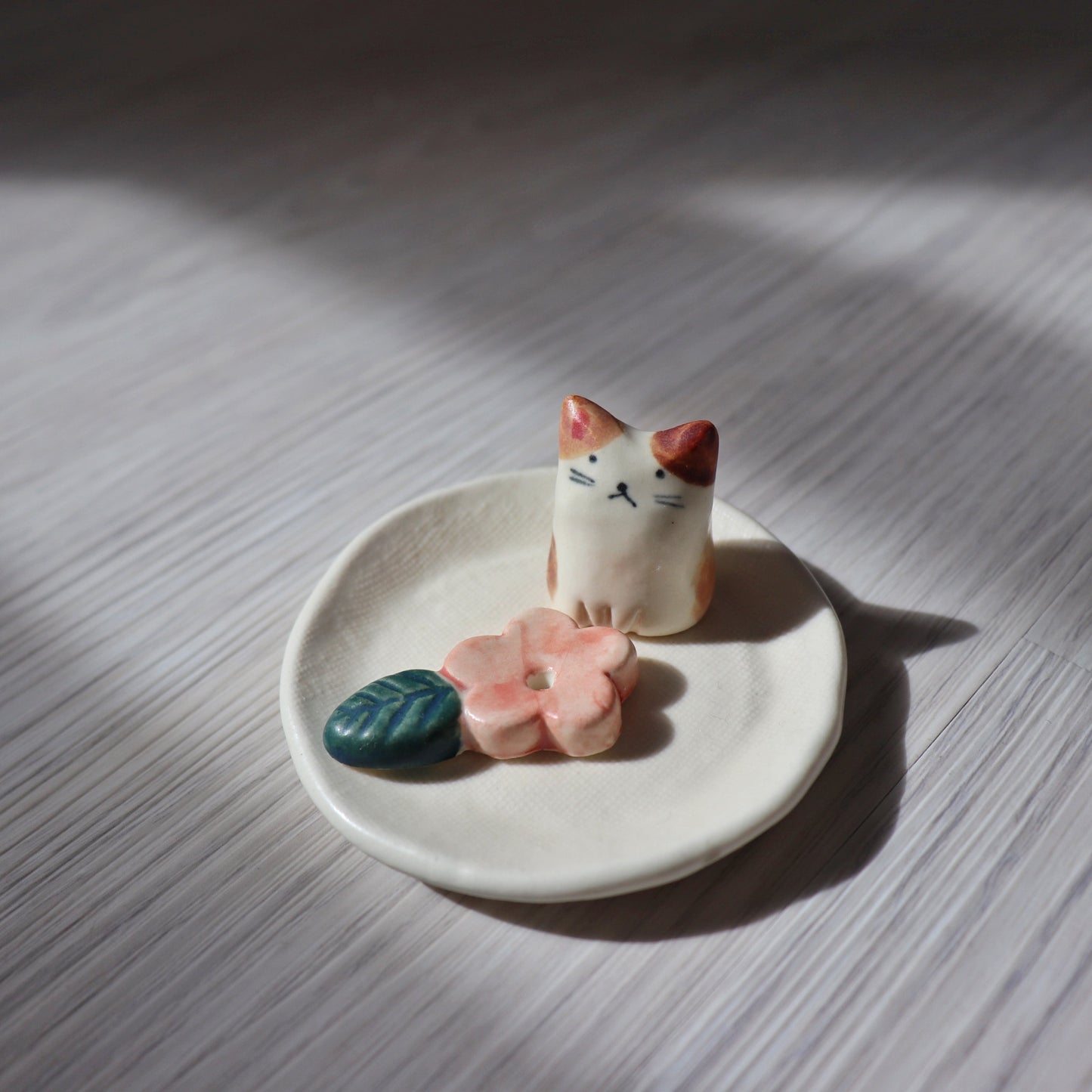 小花貓迷你線香座｜Tabby Cat Mini Incense Holder