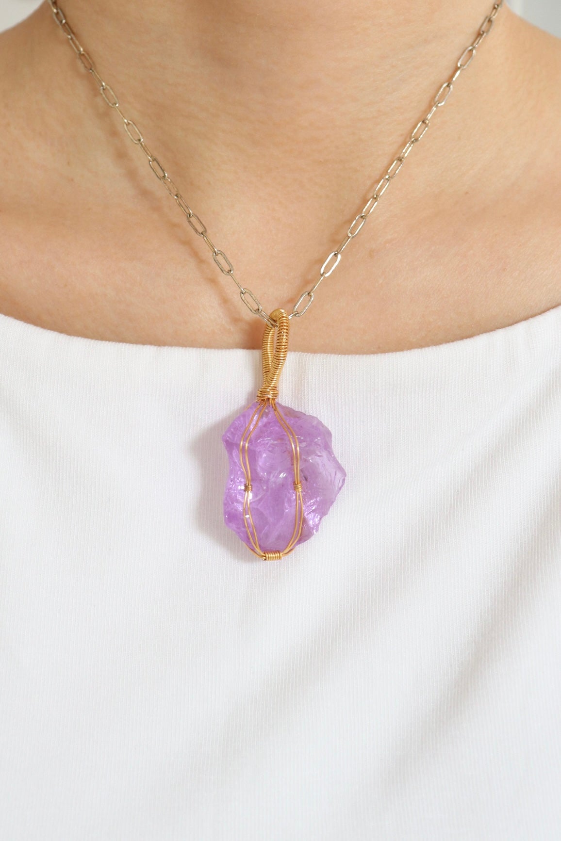 ｜人手繞線｜Andara 蘭花紫色水晶吊墜(15.3g)｜Andara Orchid Crystal Pendant (15.3g) With Hand Wrapped Wire